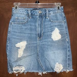 Hollister Ultra High-Rise Skirt